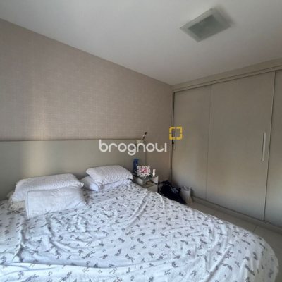 Apartamento com 123m², 2 quartos (sendo 1 suíte), 1 garagem, no bairro Estreito em Florianópolis