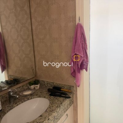 Apartamento com 123m², 2 quartos (sendo 1 suíte), 1 garagem, no bairro Estreito em Florianópolis