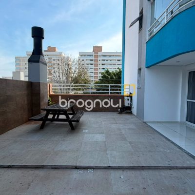 Apartamento com 123m², 2 quartos (sendo 1 suíte), 1 garagem, no bairro Estreito em Florianópolis