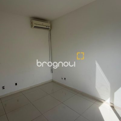 Apartamento com 123m², 2 quartos (sendo 1 suíte), 1 garagem, no bairro Estreito em Florianópolis