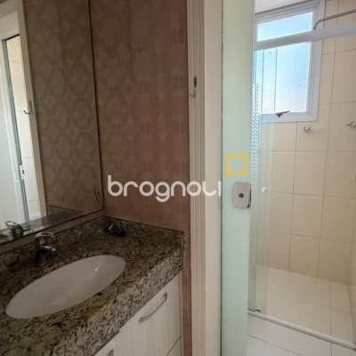 Apartamento com 123m², 2 quartos (sendo 1 suíte), 1 garagem, no bairro Estreito em Florianópolis