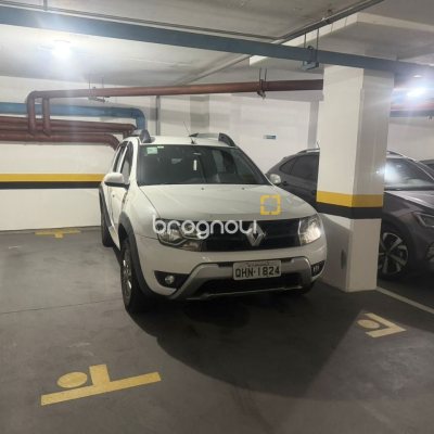 Apartamento com 123m², 2 quartos (sendo 1 suíte), 1 garagem, no bairro Estreito em Florianópolis