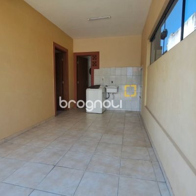 Casa com 450m², 8 quartos (sendo 3 suítes), 10 garagens, no bairro Ingleses em Florianópolis