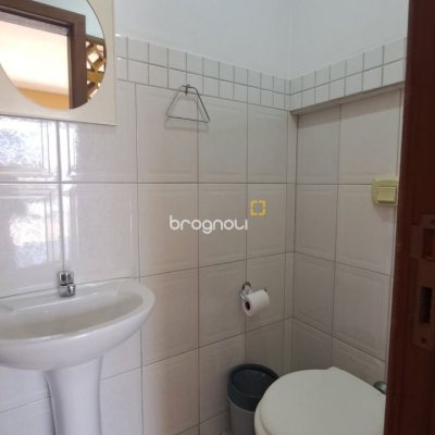 Casa com 450m², 8 quartos (sendo 3 suítes), 10 garagens, no bairro Ingleses em Florianópolis