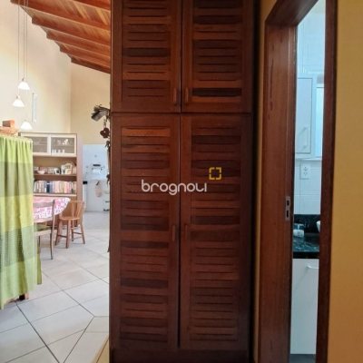 Casa com 450m², 8 quartos (sendo 3 suítes), 10 garagens, no bairro Ingleses em Florianópolis