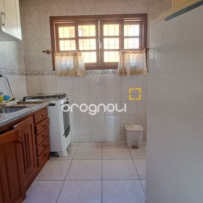 Casa com 450m², 8 quartos (sendo 3 suítes), 10 garagens, no bairro Ingleses em Florianópolis