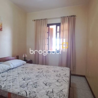 Casa com 450m², 8 quartos (sendo 3 suítes), 10 garagens, no bairro Ingleses em Florianópolis
