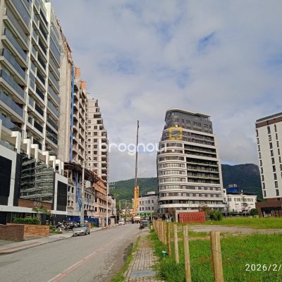 Apartamento com 91m², 3 quartos (sendo 1 suíte), 1 garagem, no bairro Pedra Branca em Palhoça