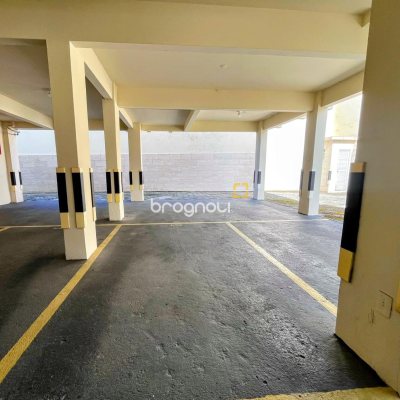 Apartamento com 57m², 2 quartos, 1 garagem, no bairro Coqueiros em Florianópolis