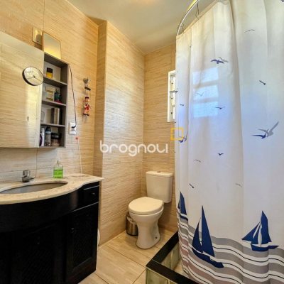 Apartamento com 57m², 2 quartos, 1 garagem, no bairro Coqueiros em Florianópolis
