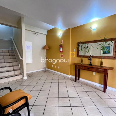 Apartamento com 57m², 2 quartos, 1 garagem, no bairro Coqueiros em Florianópolis