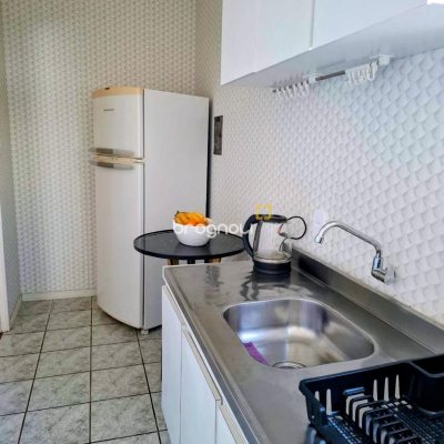 Apartamento com 57m², 2 quartos, 1 garagem, no bairro Coqueiros em Florianópolis