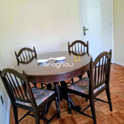 Apartamento com 57m², 2 quartos, 1 garagem, no bairro Coqueiros em Florianópolis
