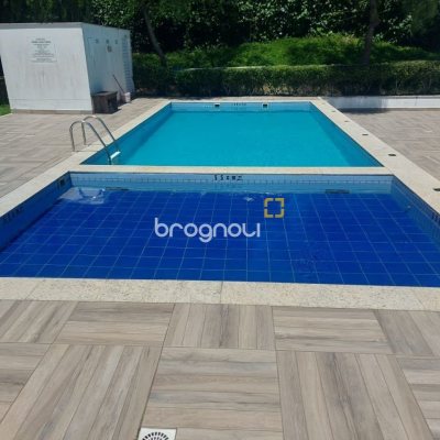Apartamento com 76m², 2 quartos (sendo 1 suíte), 2 garagens, no bairro Carvoeira em Florianópolis