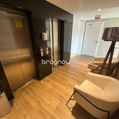 Apartamento com 94m², 3 quartos (sendo 1 suíte), 2 garagens, no bairro Itacorubi em Florianópolis