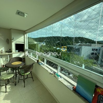 Apartamento com 94m², 3 quartos (sendo 1 suíte), 2 garagens, no bairro Itacorubi em Florianópolis