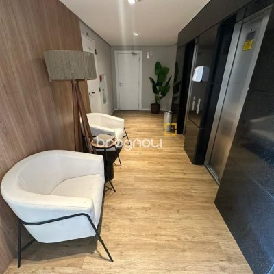 Apartamento com 94m², 3 quartos (sendo 1 suíte), 2 garagens, no bairro Itacorubi em Florianópolis