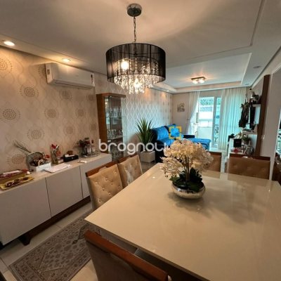 Apartamento com 94m², 3 quartos (sendo 1 suíte), 2 garagens, no bairro Itacorubi em Florianópolis