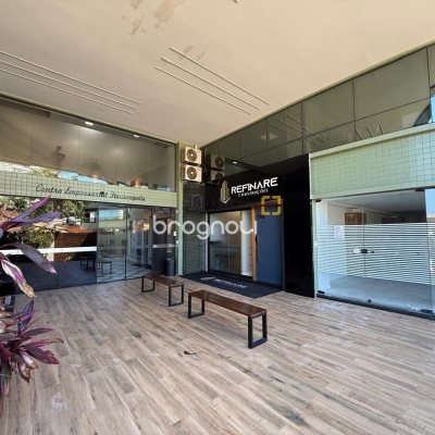 Sala com 531m², 5 garagens, no bairro Centro em Florianópolis