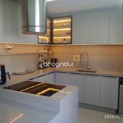 Cobertura com 213m², 3 quartos (sendo 3 suítes), 2 garagens, no bairro Barreiros em São José