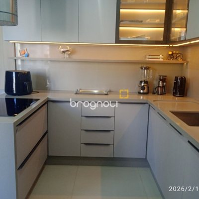Cobertura com 213m², 3 quartos (sendo 3 suítes), 2 garagens, no bairro Barreiros em São José