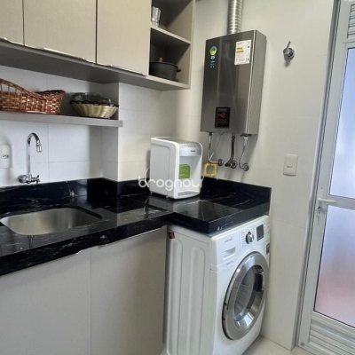 Apartamento com 119m², 2 quartos (sendo 1 suíte), 2 garagens, no bairro Nossa Senhora do Rosário em São José