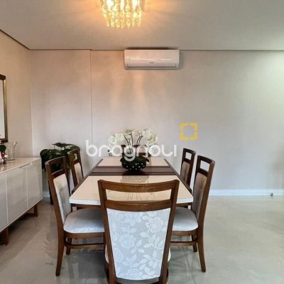 Apartamento com 119m², 2 quartos (sendo 1 suíte), 2 garagens, no bairro Nossa Senhora do Rosário em São José