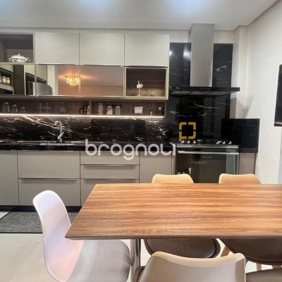 Apartamento com 119m², 2 quartos (sendo 1 suíte), 2 garagens, no bairro Nossa Senhora do Rosário em São José