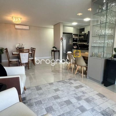 Apartamento com 119m², 2 quartos (sendo 1 suíte), 2 garagens, no bairro Nossa Senhora do Rosário em São José
