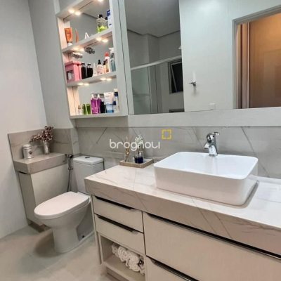 Apartamento com 119m², 2 quartos (sendo 1 suíte), 2 garagens, no bairro Nossa Senhora do Rosário em São José