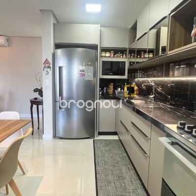 Apartamento com 119m², 2 quartos (sendo 1 suíte), 2 garagens, no bairro Nossa Senhora do Rosário em São José