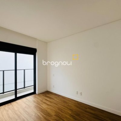 Apartamento com 73m², 2 quartos (sendo 1 suíte), 1 garagem, no bairro Monte Verde em Florianópolis