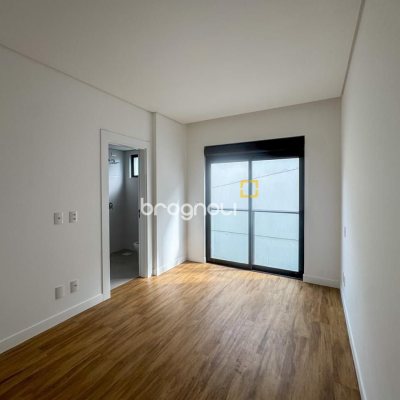 Apartamento com 73m², 2 quartos (sendo 1 suíte), 1 garagem, no bairro Monte Verde em Florianópolis