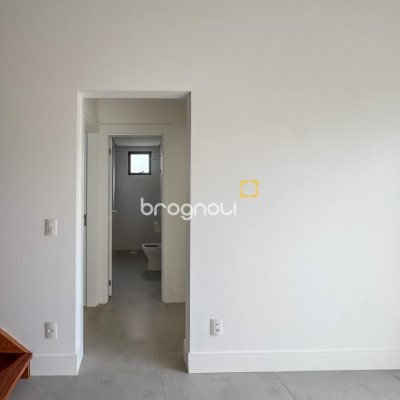 Apartamento com 73m², 2 quartos (sendo 1 suíte), 1 garagem, no bairro Monte Verde em Florianópolis