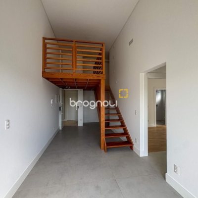 Apartamento com 73m², 2 quartos (sendo 1 suíte), 1 garagem, no bairro Monte Verde em Florianópolis