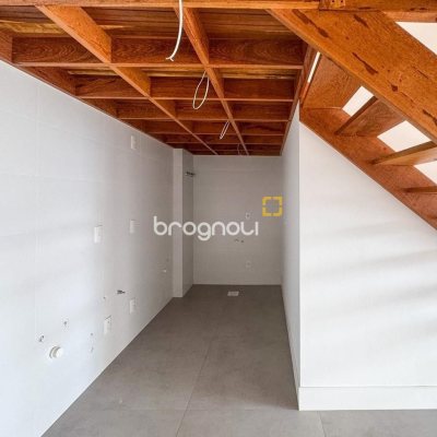 Apartamento com 73m², 2 quartos (sendo 1 suíte), 1 garagem, no bairro Monte Verde em Florianópolis