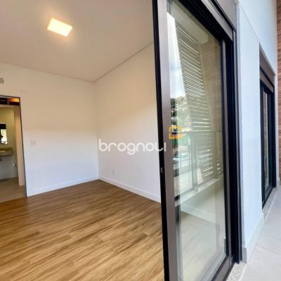Apartamento com 73m², 2 quartos (sendo 1 suíte), 1 garagem, no bairro Monte Verde em Florianópolis