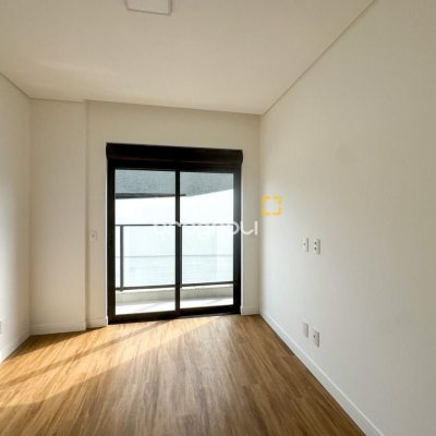 Apartamento com 74m², 2 quartos (sendo 1 suíte), 1 garagem, no bairro Monte Verde em Florianópolis
