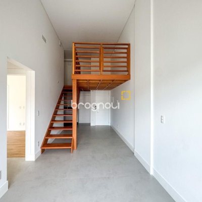 Apartamento com 74m², 2 quartos (sendo 1 suíte), 1 garagem, no bairro Monte Verde em Florianópolis