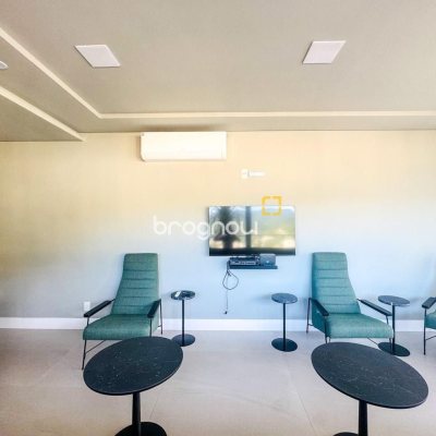 Apartamento com 74m², 2 quartos (sendo 1 suíte), 1 garagem, no bairro Monte Verde em Florianópolis