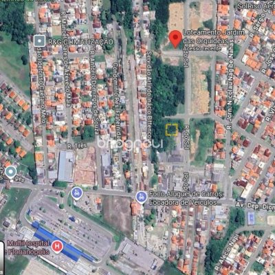 Terreno com 444m², no bairro Carianos em Florianópolis