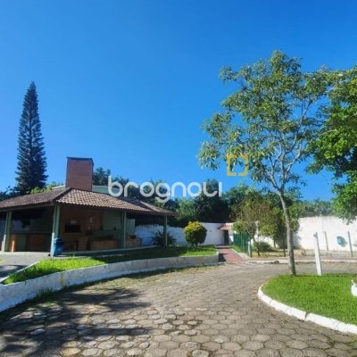 Apartamento com 67m², 3 quartos, 1 garagem, no bairro Trindade em Florianópolis