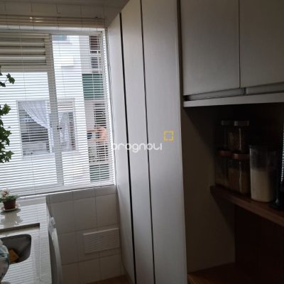 Apartamento com 63m², 2 quartos, no bairro Praia Comprida em São José
