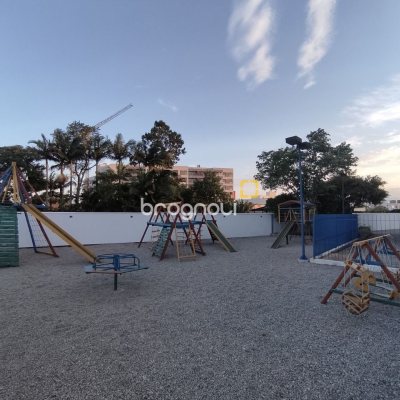 Apartamento com 63m², 2 quartos, no bairro Praia Comprida em São José