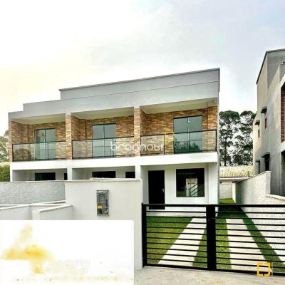 Casa com 117m², 2 quartos (sendo 2 suítes), 2 garagens, no bairro Ingleses do Rio Vermelho em Florianópolis