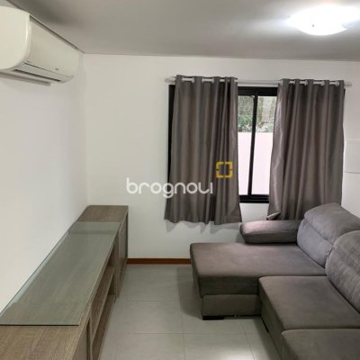Casa de Condomínio com 118m², 3 quartos (sendo 1 suíte), 2 garagens, no bairro Campeche em Florianópolis