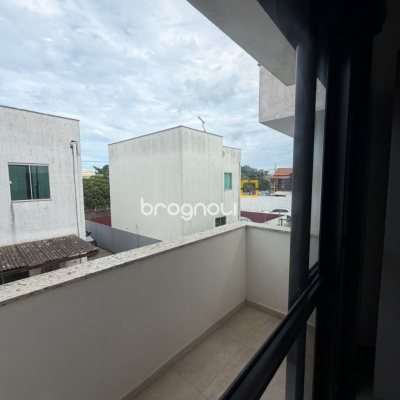 Casa de Condomínio com 118m², 3 quartos (sendo 1 suíte), 2 garagens, no bairro Campeche em Florianópolis