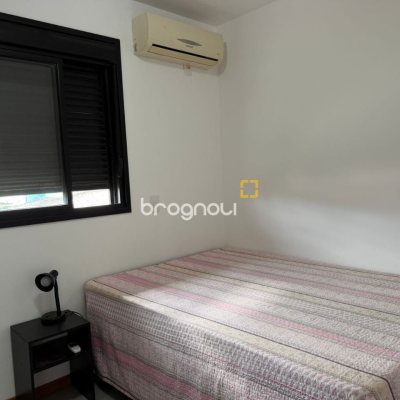 Casa de Condomínio com 118m², 3 quartos (sendo 1 suíte), 2 garagens, no bairro Campeche em Florianópolis