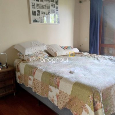 Casa com 288m², 5 quartos (sendo 1 suíte), 2 garagens, no bairro Campeche em Florianópolis