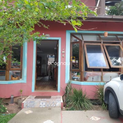 Casa com 288m², 5 quartos (sendo 1 suíte), 2 garagens, no bairro Campeche em Florianópolis